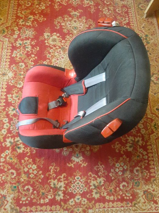 Продам детское авто кресло