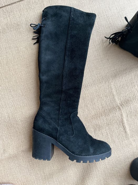 Дуже гарне шкіряне взуття в ідеальному стані