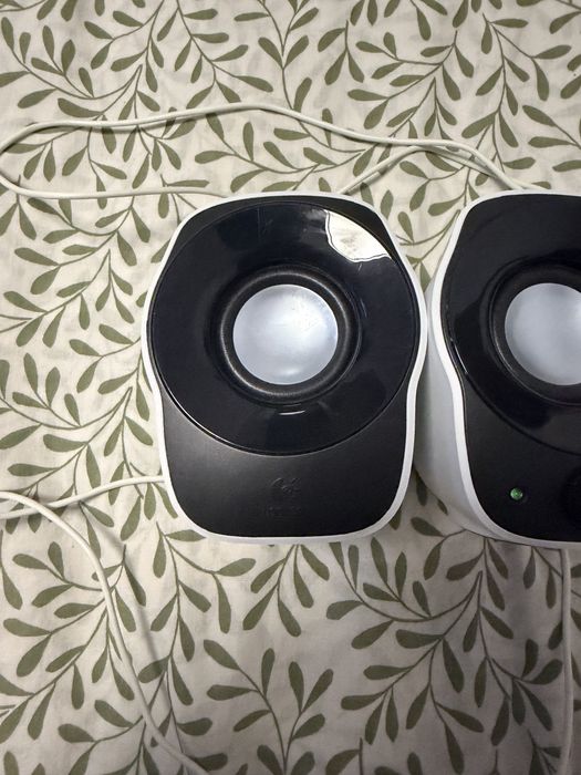 Colunas de Som PC Logitech Z120 - Alimentação USB
