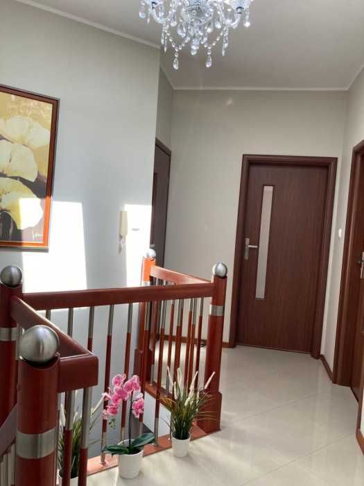 Beautiful, Sunny Room 18 m² with 5 m² Balcony (All Bills Included)