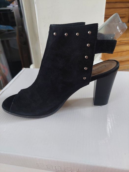 Buty na obcasie Lasocki 38 zamsz