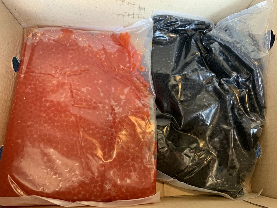 Красная иера, черная икра, икра щуки