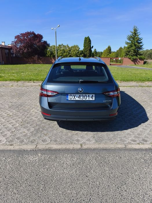 Wynajem Skoda Superb/2018/Automat/190km/GoCar Kiełczów