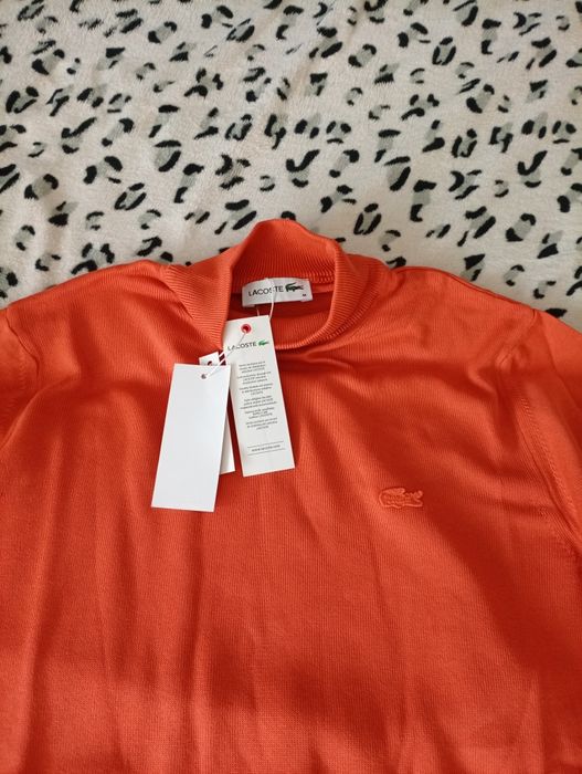Sweter Lacoste ..