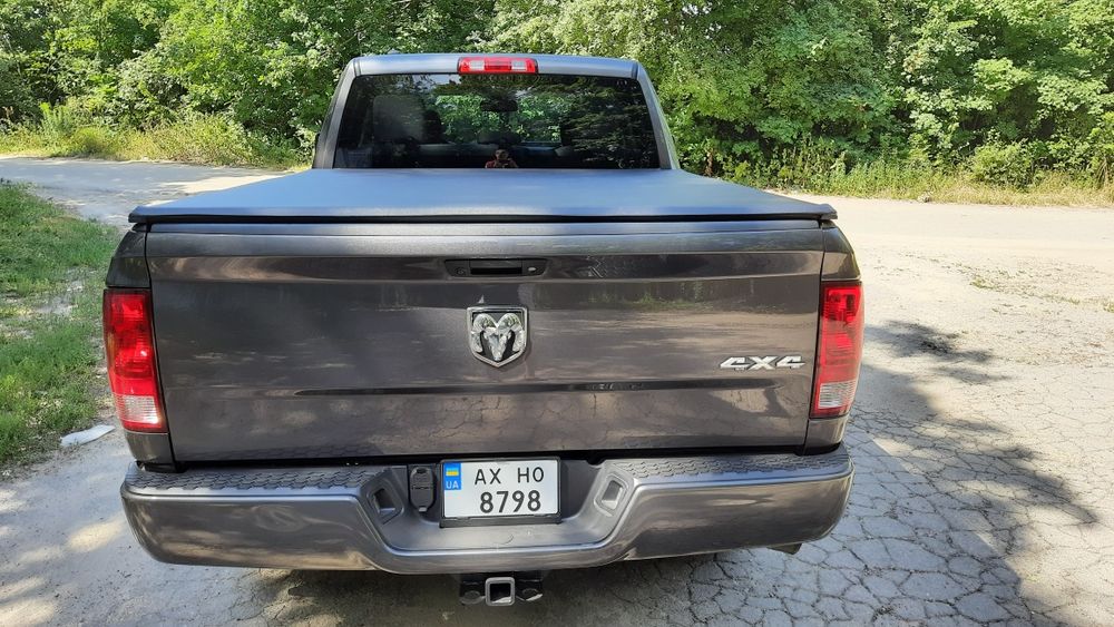 Продам Dodge RAM 1500 2018 г.в.