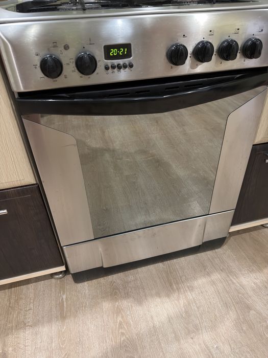 Газова плита Indesit