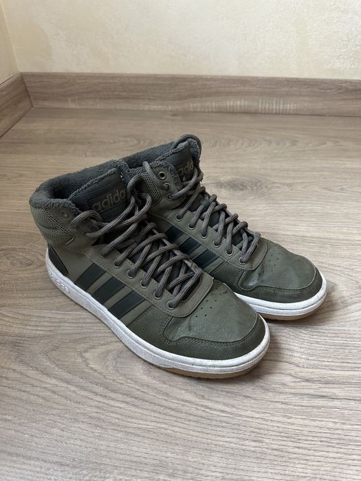 Чоловічі зимові кеди Adidas кольору хакі. 41 розмір