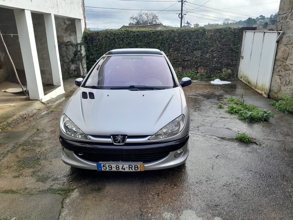 Vendo pegeout 206