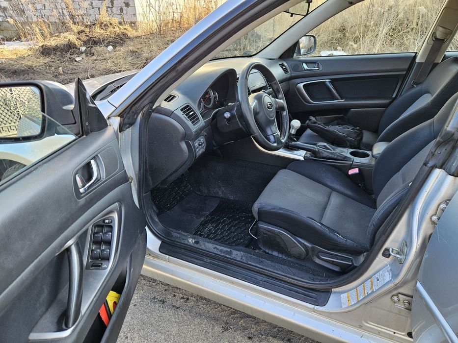Subaru Outback 2004 рік 2.0 бензин 4×4 для військових в Україні