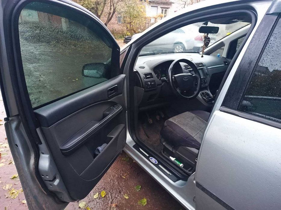 Автомобіль Ford C-Мах