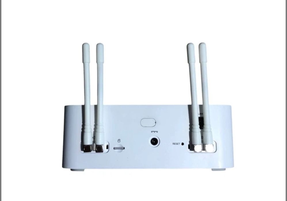 Роутер Wi-Fi 5G/4G  Inseego FX2000 LTE + 4 антенны