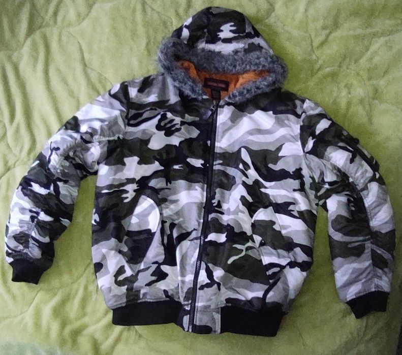 Куртка  GARMENT JORDAN розмір L