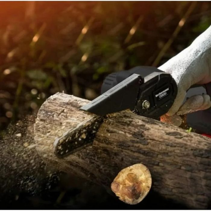 Мини пила аккумуляторная