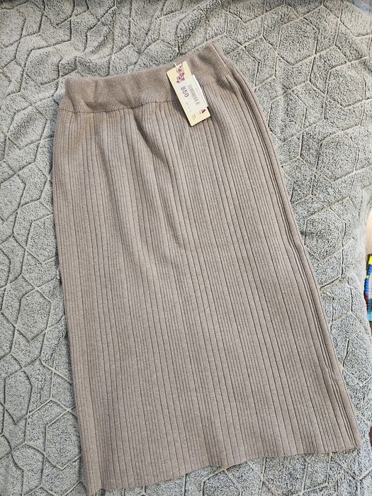 Бежева міді спідниця. Нова