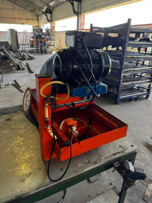 Máquina de corte RUBI DT-250