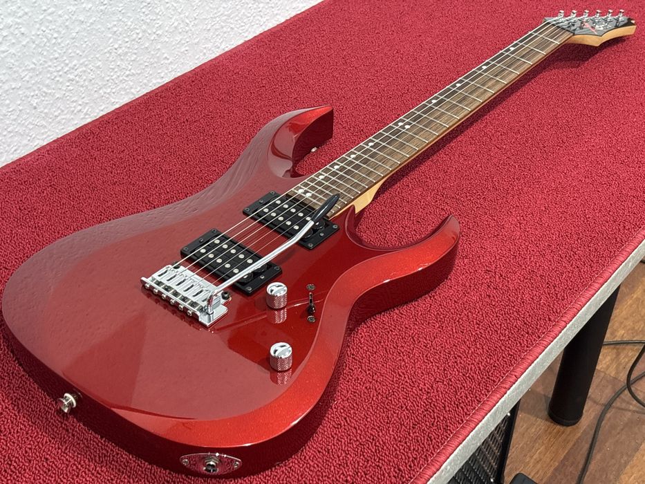 Cort X2, progi ze stali nierdzewnej, siodełko TUSQ, struny ELIXIR