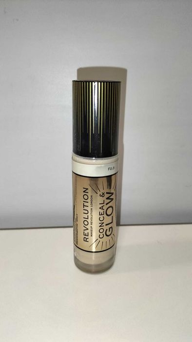 Base Revolution Conceal & Glow64729970641666123