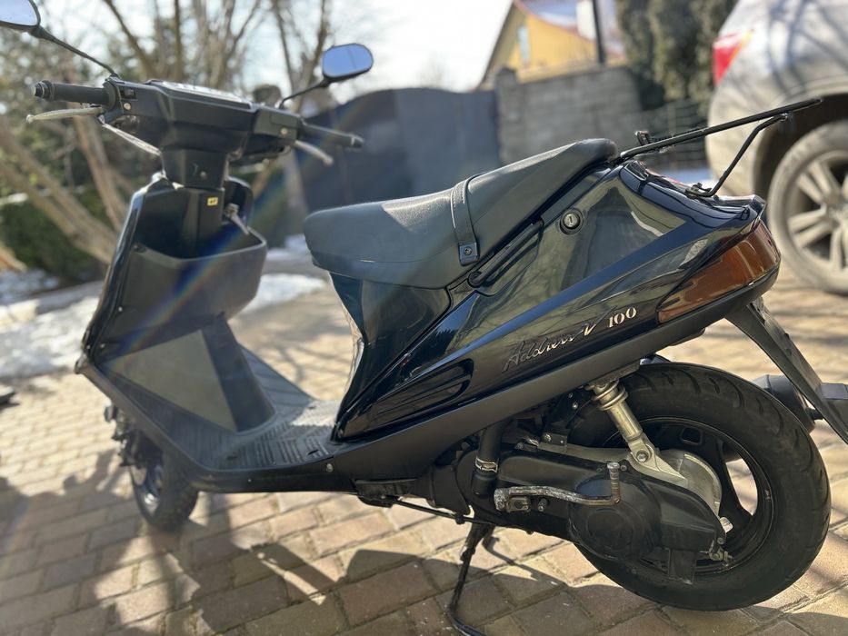 Suzuki address v100
