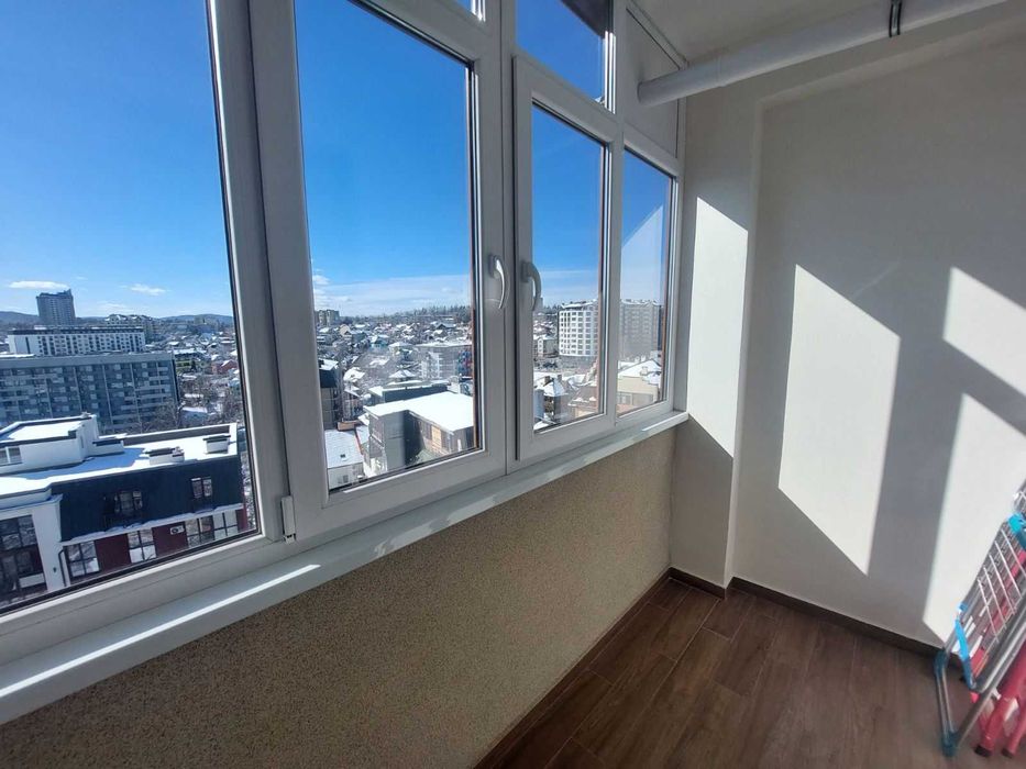 ПРОДАЖ 2 кім. квартира 77 м. кв. вул Крушельницької м. Трускавець