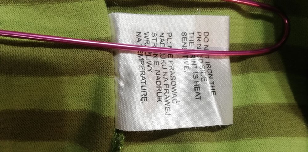 Koszulka T-shirt w paski z nadrukiem