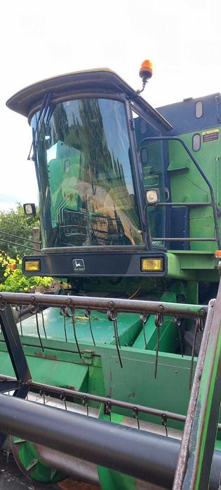 Комбайн Джон Дір 1075 в дуже гарному стані
