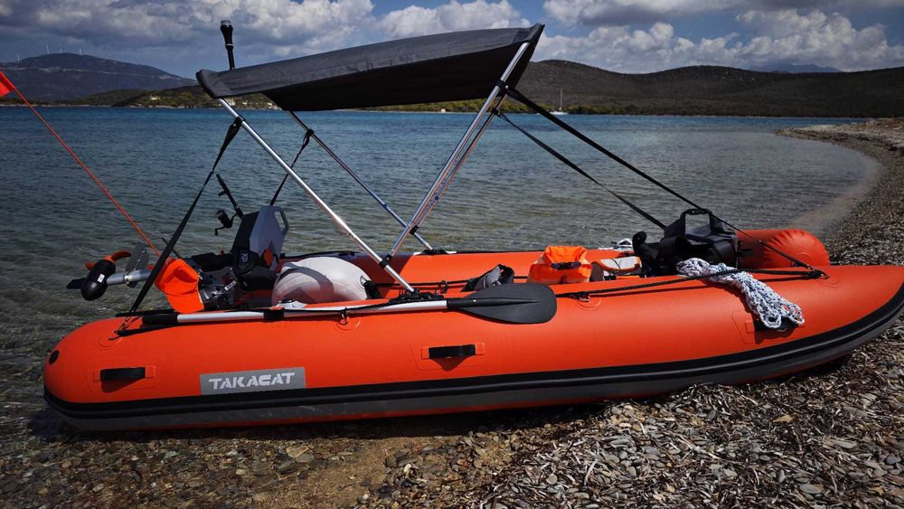 Ponton katamaranowy Takacat 380LX wersja demo kolor pomarańcz