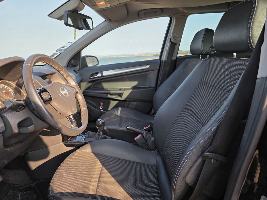 Opel Astra — fotografia 7