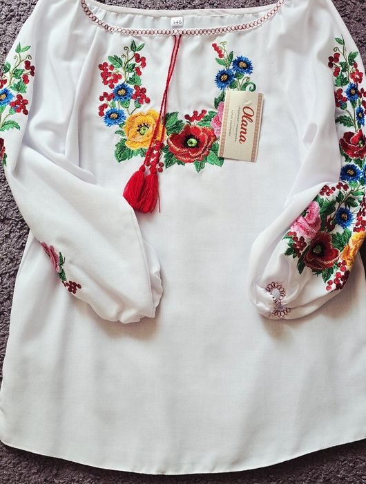 Вишиванка для дівчинки