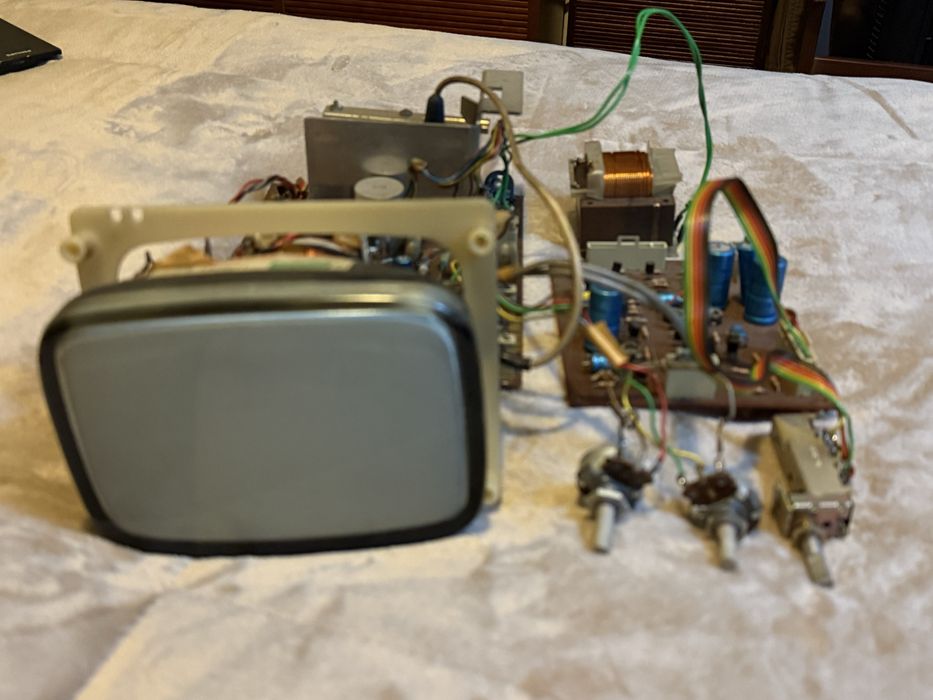 Cinescopio p/b a funcionar mas desmanchado Modular Monitor