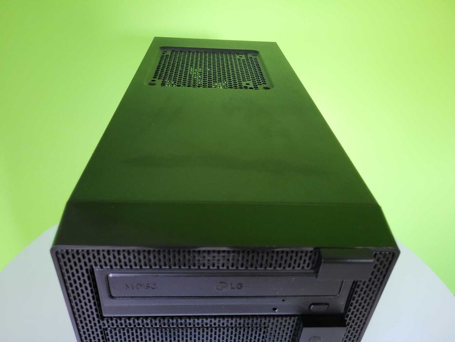 Komputer stacjonarny Intel i3-7100 / 8GB / SSD 120GB