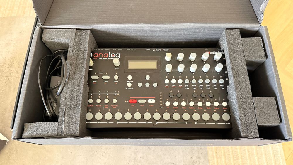 Elektron Analog Four MK1 - stan idealny