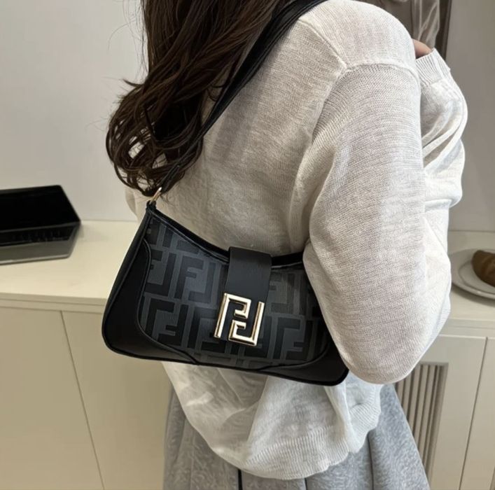 Жіноча стильна сумка