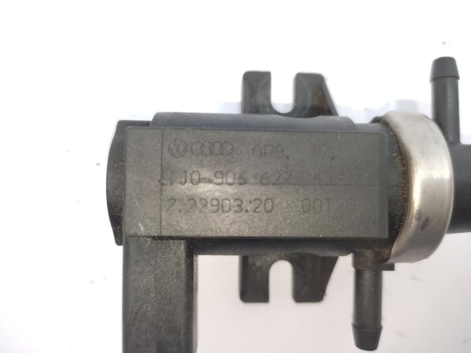 VALVULA AR ADICIONAL AUDI A3 2001