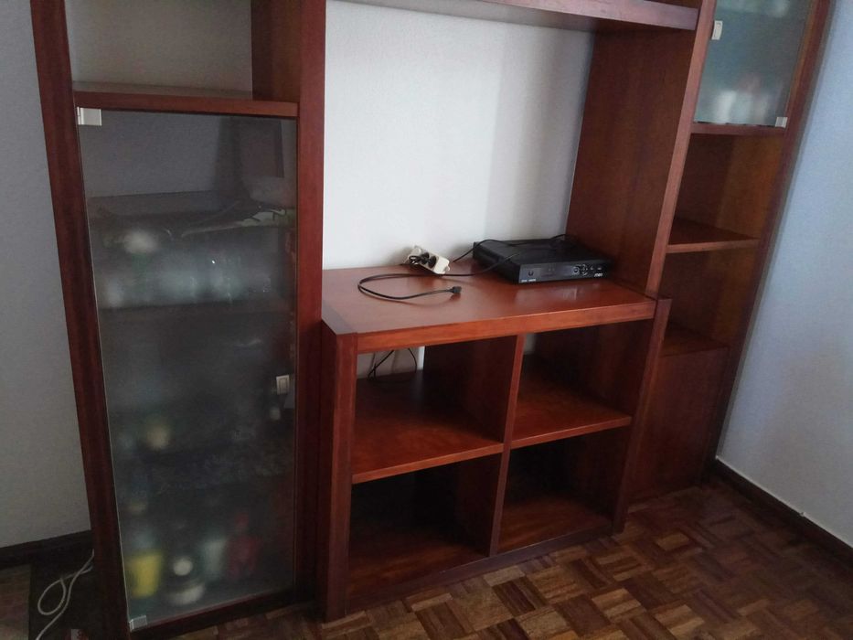 Estante de sala - Cerejeira
