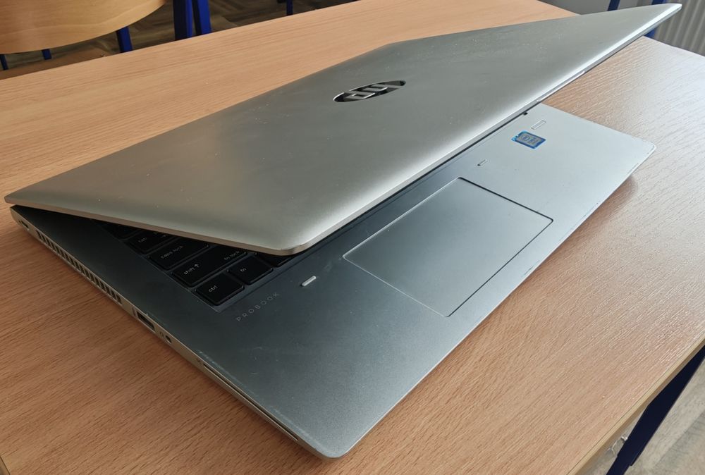 Biznesowy HP EliteBook 14": Intel i5 8gen, 12GB DDR4, SSD 512GB, Win11