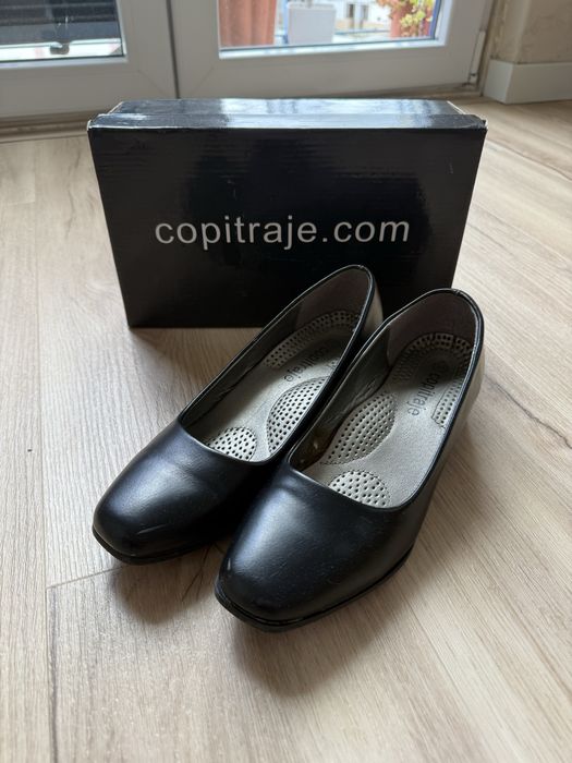 Sapatos Traje Académico Copitraje (Tamanho 37) - Como Novos