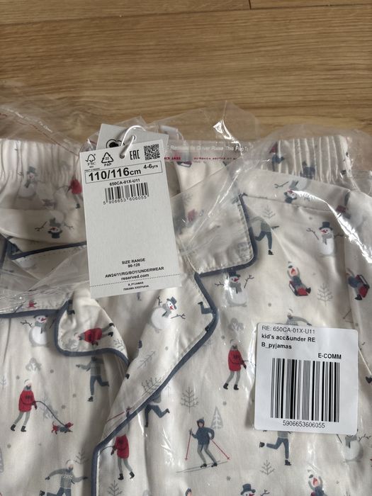 Piżama świąteczna 110/116 reserved