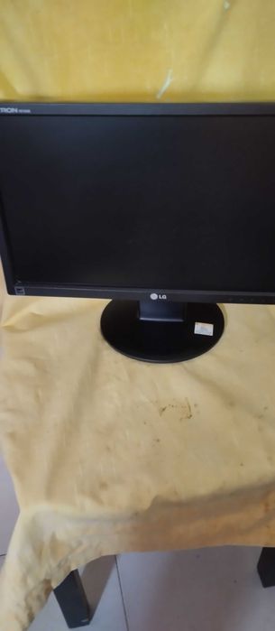 Monitor LG em muito bom estado otima imagem