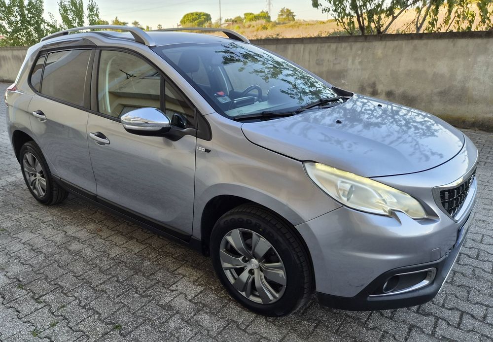 Peugeot 2008 1.6 Blue-hdi style