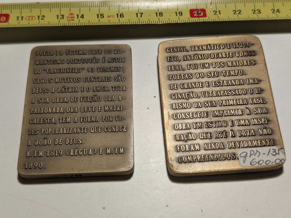 Duas Medalhas - "Gomes Leal" e "João de Lemos" por Cabral Antunes