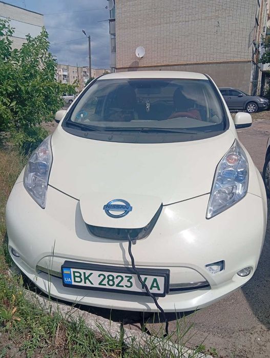 Продам авто Ніссан Leaf
