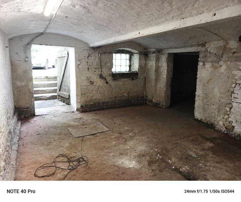 Piwnica magazyn 39m²