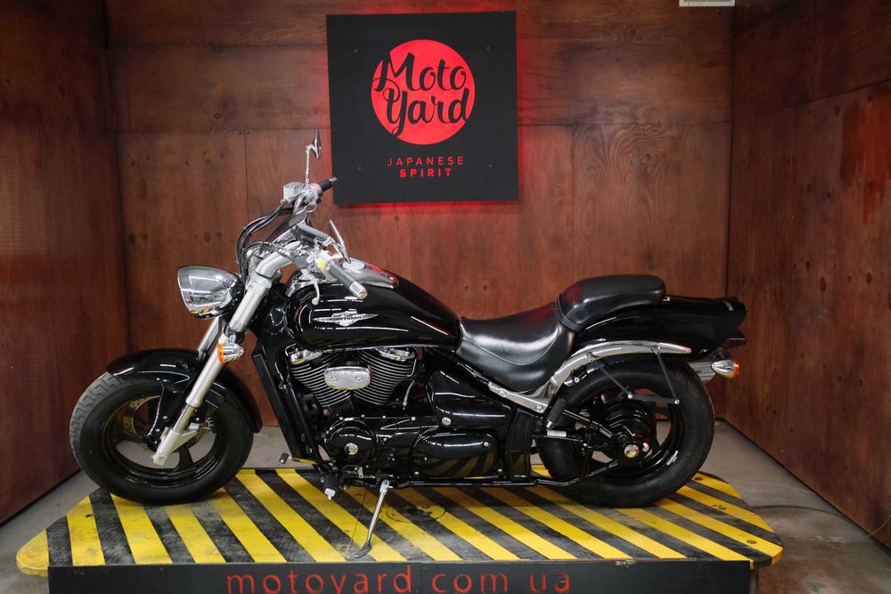 Suzuki Boulevard 800 із Японії