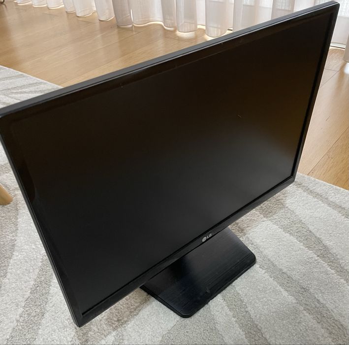 Monitor LG de 20 polegadas