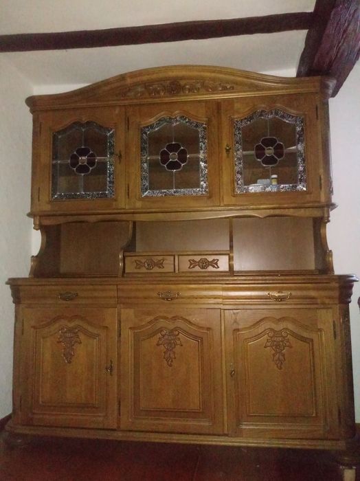 Sprzedam stylowy kredens