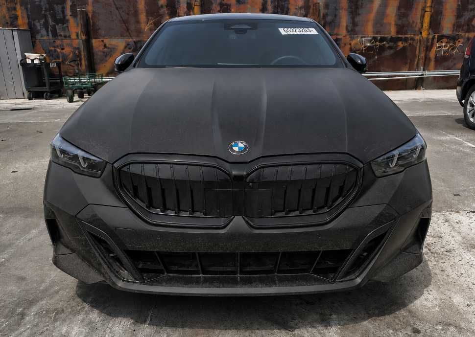 Передний и задний бампер BMW 5 Series G60 РАЗБОРКА
