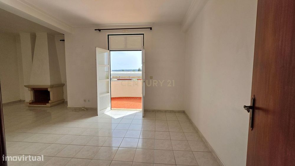 Espaçoso Apartamento T3 em Ponte de Sor, Ideal para a Sua Família