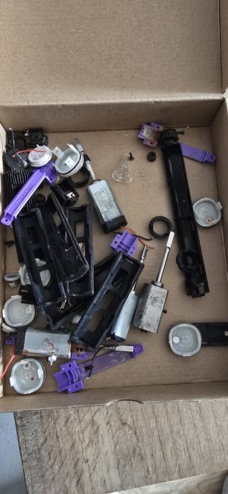 Soocas części + ładowarki