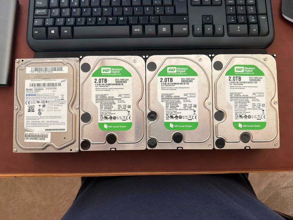 Discos HDD 2TB e 3TB