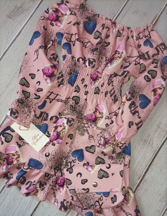 Wyprzedaż Sukienka pudrowa z torebką 152 158